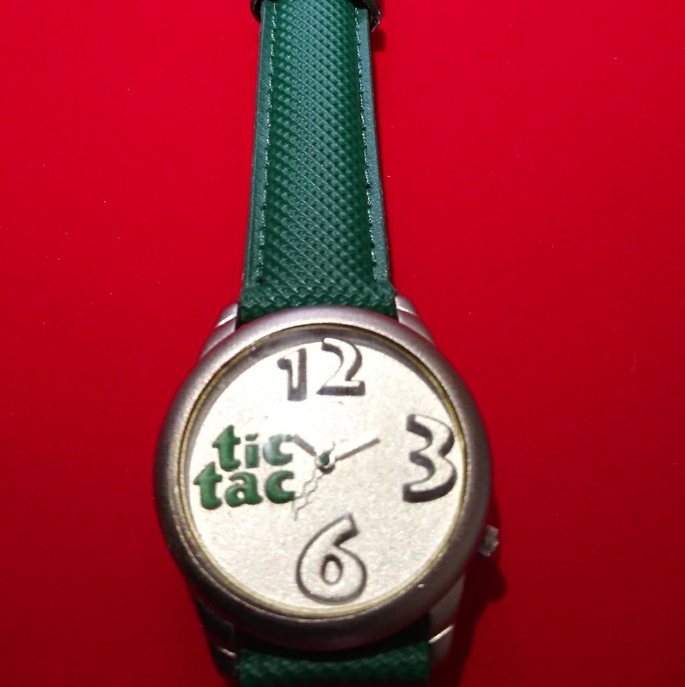 Tic Tac Silver Glittered Face